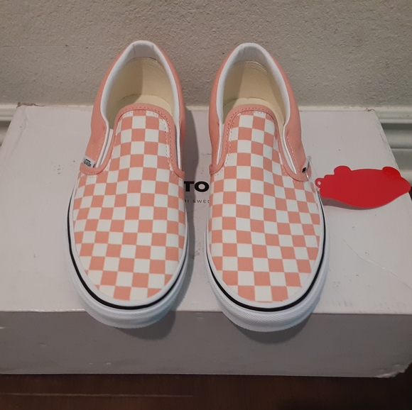 Vans - Picture 3 of 5